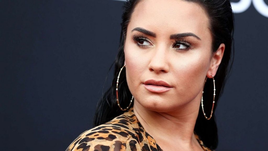 Demi Lovato sorprende a sus fans, lanzado su primer juguete erótico