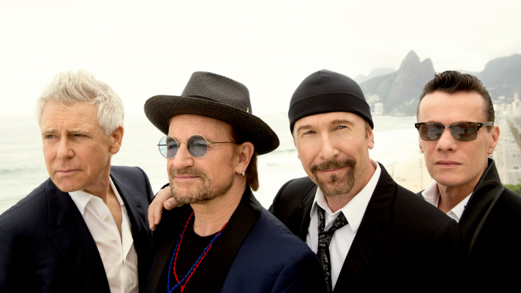 U2 reúne lo mejor de su música en "Song of surrender"