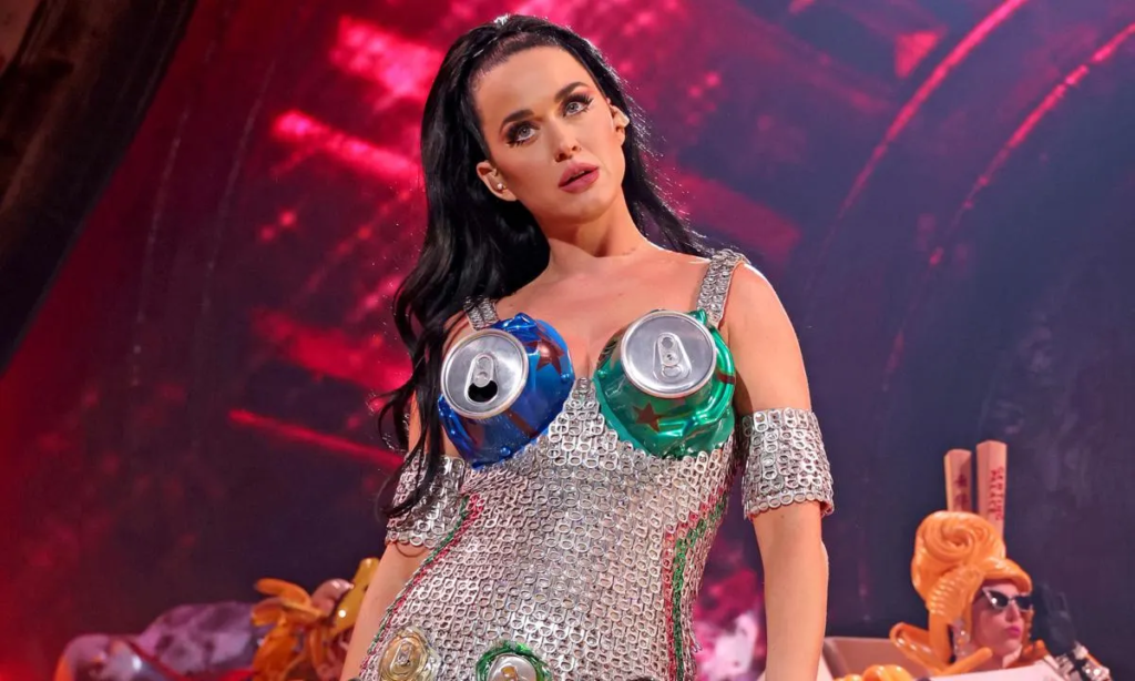 Katy Perry planea lanzar nueva música en plena batalla legal