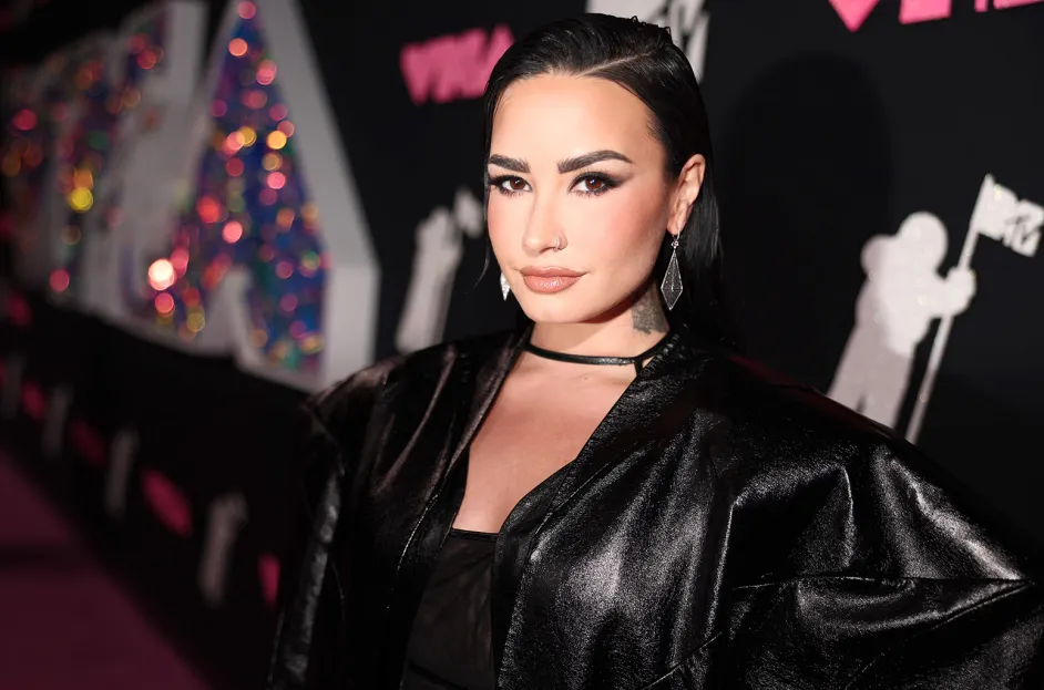 Demi Lovato anuncia "Un Especial Navideño Muy Demi"