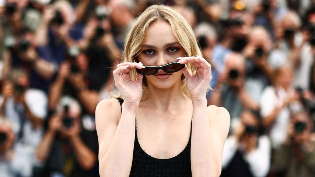 Lily-Rose Depp deslumbra con los mejores looks de Chanel