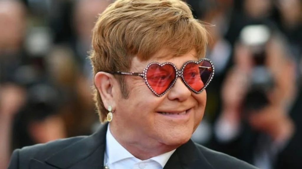 Elton John y Paul McCartney alzan la voz