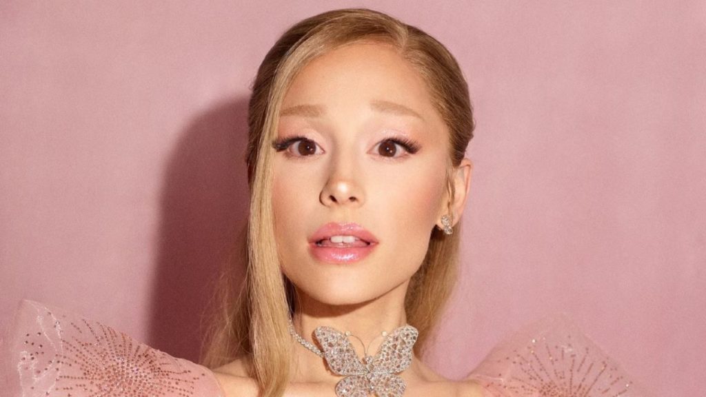 Ariana Grande deslumbra en los BAFTA 2025