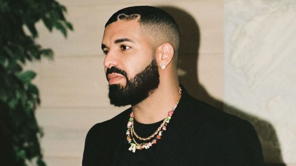 Drake en las listas de éxitos con ‘$ome $exy $ongs 4 U’