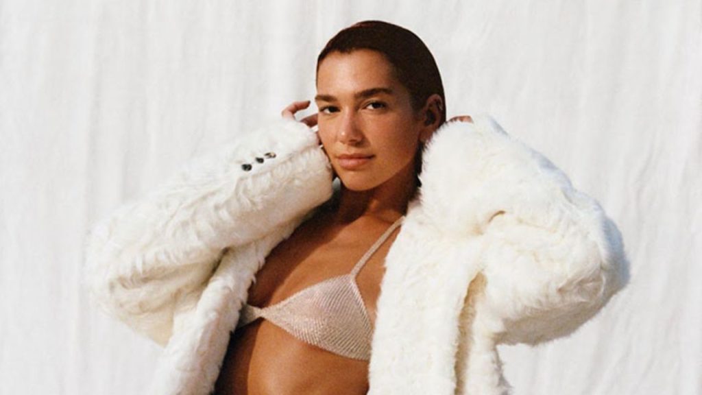 Dua Lipa revive la moda icónica para su nuevo tour