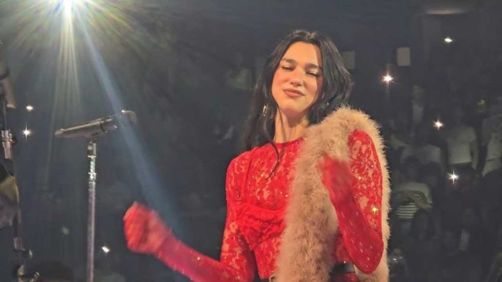 Dua Lipa y su homenaje a Manu Chao en Barcelona